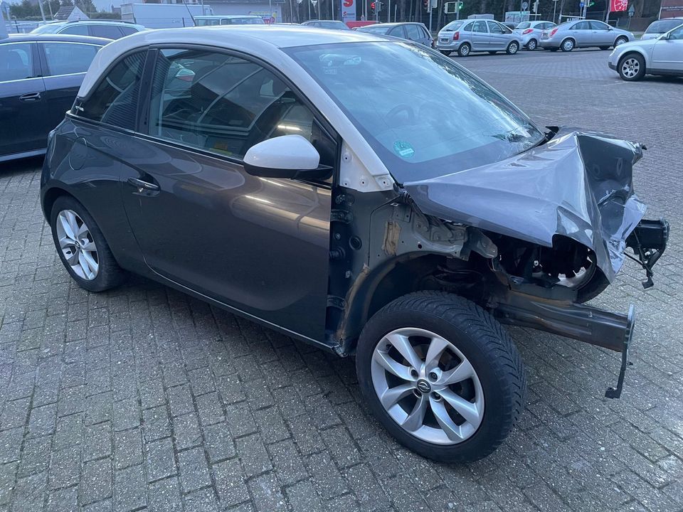 Schlachtfest *Opel Adam* Teile Ersatzteilespender, Unfallwagen in Delmenhorst