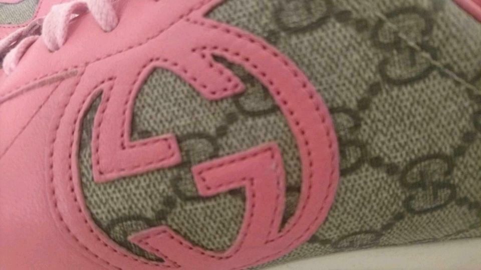 Original Gucci Sneakers Schuhe Gr. 38 rosa beige neu Schnürschuhe in Berlin