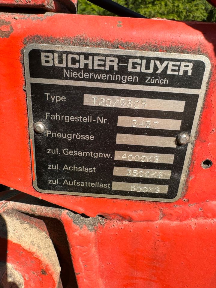 Traktor Anhänger / Ladewagen / Tieflader / Rückewagen in Lörrach