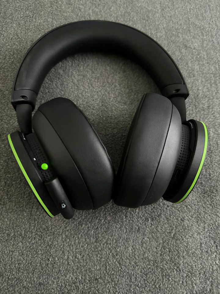 Xbox Wireless Kopfhörer in Unterschleißheim