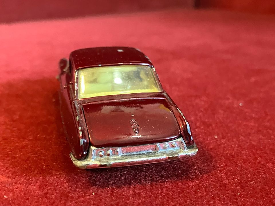 Corgi Citroen Le Dandy (DS19 Chassis), 1:43 in Regensburg