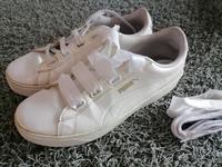 PUMA Sneaker, weiß, Lack, Gr.38,5 (UK 5,5), soft foam,TOP-Zustand Baden-Württemberg - Mudau Vorschau