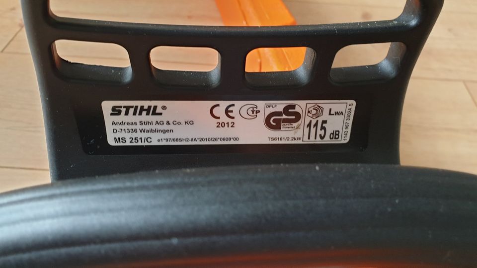 STIHL MS 251 Motorsäge Kettensäge + Original Koffer Vollfunktion in Bischoffen