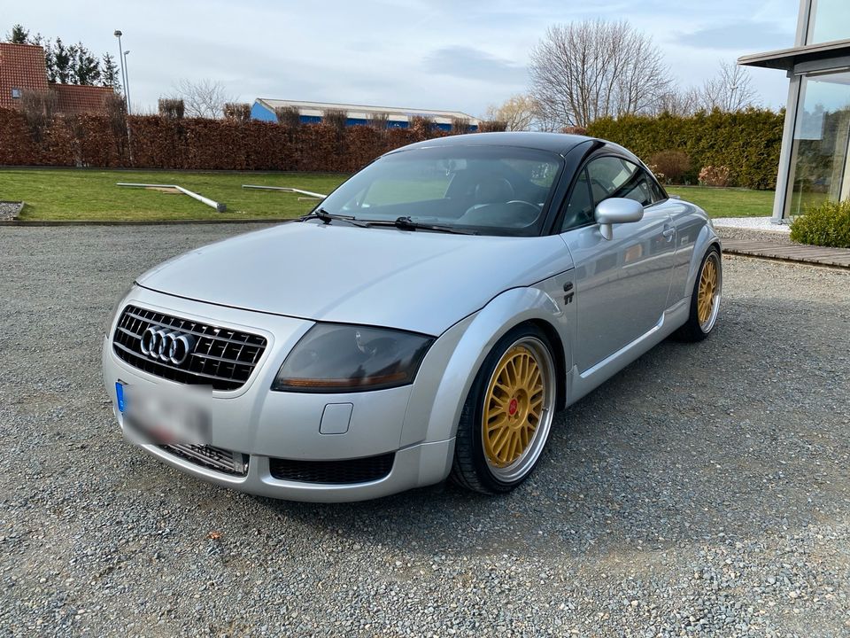 Schöner Audi TT 1.8t, HG Motorsport, Bull-X, Carbon, 19“ in Halberstadt