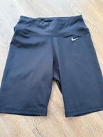 Nike Shorts schwarz Gr. S Hessen - Petersberg Vorschau