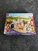 Schleich Horse Club Hannahs Gastpferde mit Hündin Ruby (42458) Bayern - Bamberg Vorschau