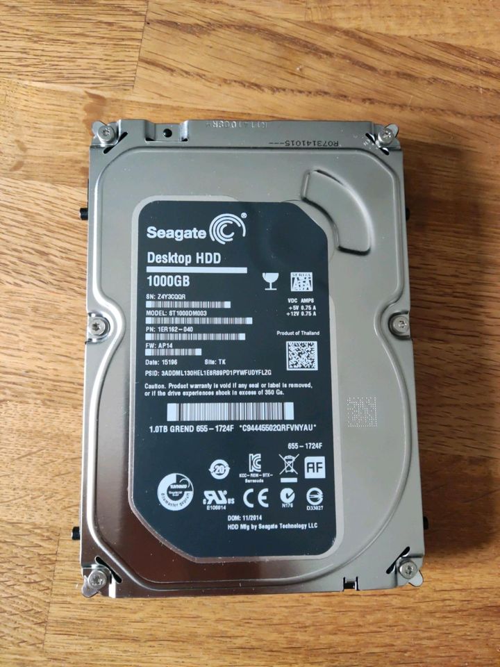 Apple Seagate Desktop HDD 1TB Festplatte + Einbaurahmen in Korschenbroich