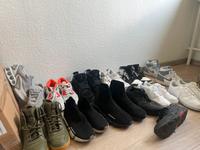 Verschiedene Schuhe Jordan 1&4,asics air Max 95,balenciaga,dunks Baden-Württemberg - Böblingen Vorschau
