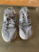 Sneakers von Adidas Frankfurt am Main - Ostend Vorschau