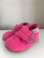 Giesswein Hausschuhe aus Walk Gr. 18 Lauflernschuhe beere Bayern - Augsburg Vorschau