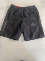 Adidas kurze Hose 128 Sachsen-Anhalt - Braschwitz Vorschau