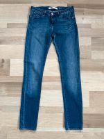 Wrangler Courtney Jeanshose W28 L32 Hose Jeans Bluejeans M Nordrhein-Westfalen - Detmold Vorschau