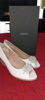 NEUE Wedges Pumps weiß elegant Glitzrig MADELEINE Gr. 41 Bayern - Pfarrkirchen Vorschau
