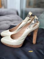 Original Fendi Pumps Schuhe Lackleder Gr.39/39,5 Plateau Berlin - Spandau Vorschau
