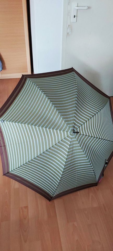 Hochwertige Automatik Regenschirme Versand möglich ab 2xSchirme a in Langenfeld