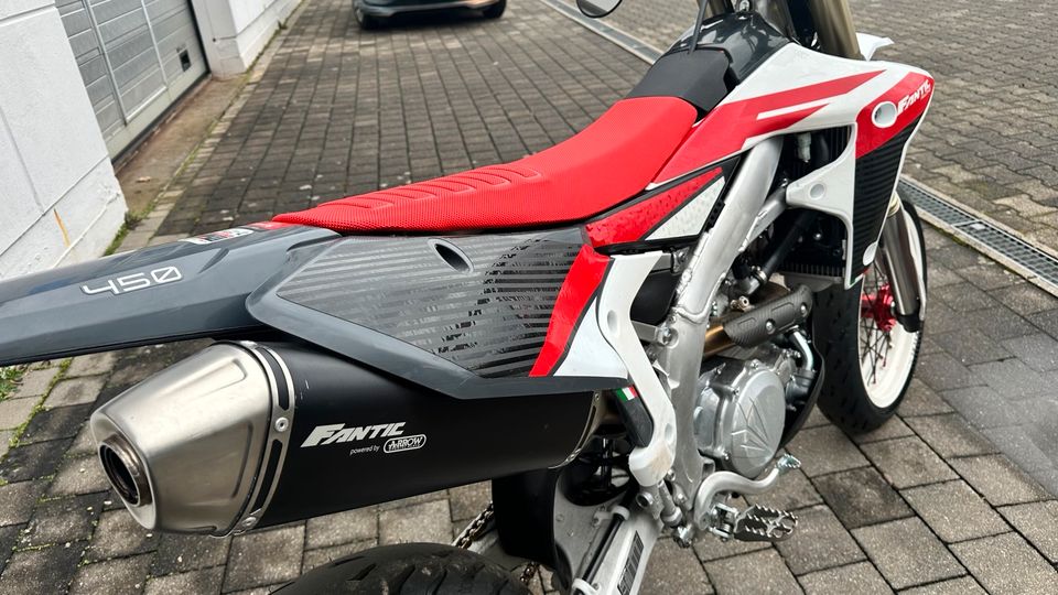 FANTIC XEF SUPERMOTO 450 SUPERMOTARD/CROSS/HIGHEND/POWER in Großbottwar