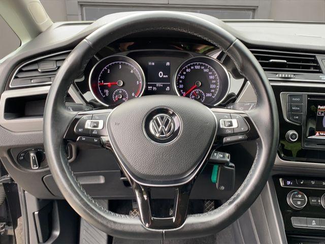 Volkswagen Touran Comfortline,Climatic,Winter-P,PDC,Tempom. in Wilkau-Haßlau