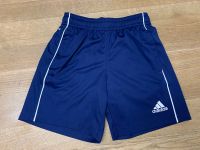 Adidas Hose Sporthose in Gr. 140 für Jungen München - Moosach Vorschau