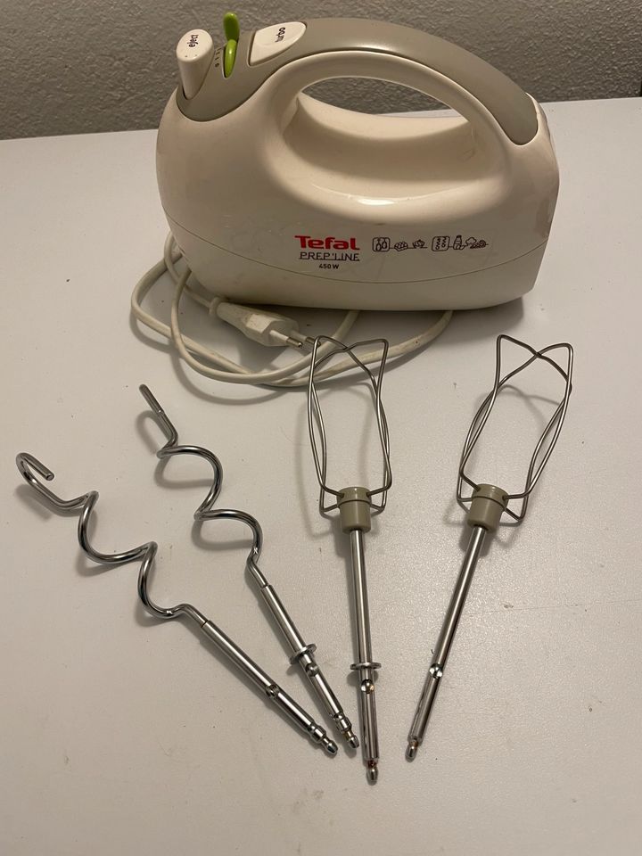 Handmixer Tefal mit Zubehör in Nidderau