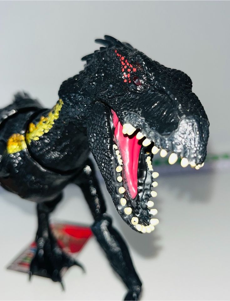 Jurassic World  Jurassic Park Indoraptor & Dracorex Dino in Neu Ulm