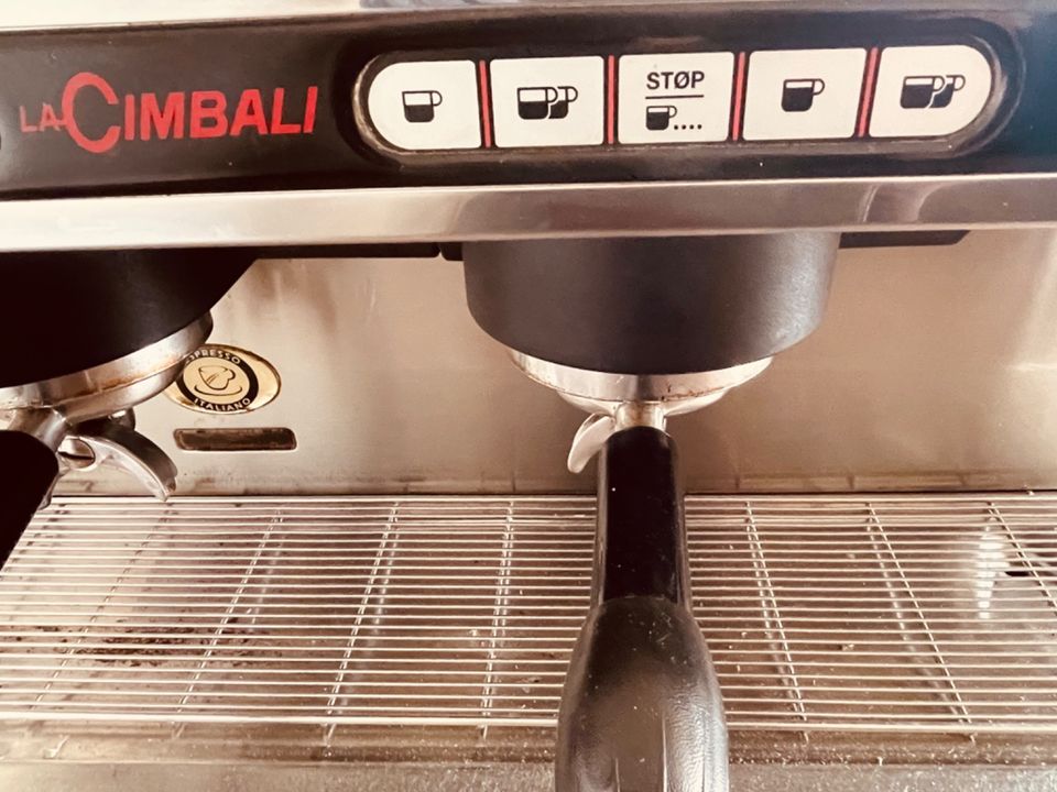 ✅ La Cimbali M22 Siebträger Kaffee - und Espressomaschine Barista in Pforzheim