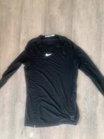 Schwarzes Nike Thermo Langarm Gr. M Pankow - Heinersdorf Vorschau