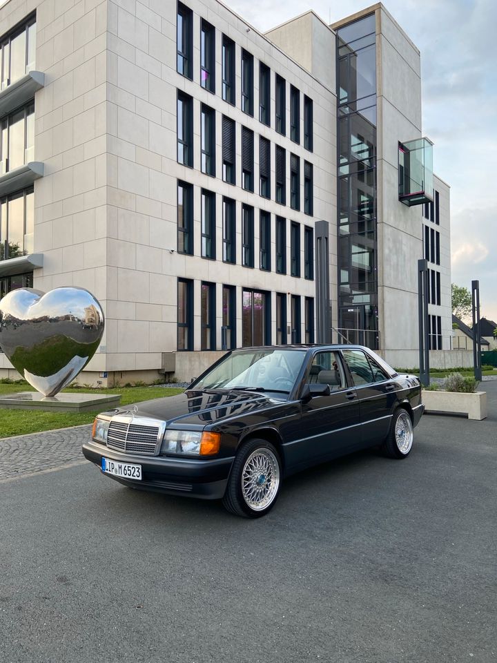Mercedes Benz W201 190 E 2.0 in Bad Salzuflen