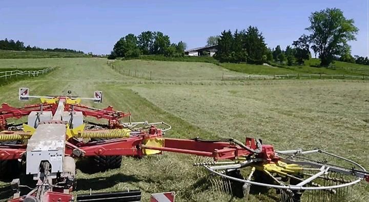 Heu 1. Schnitt Pferdeheu Quader Rund Ballen 01.06.2023 Kißlegg in Kißlegg