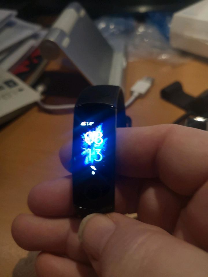 Honor 5 deals smart band
