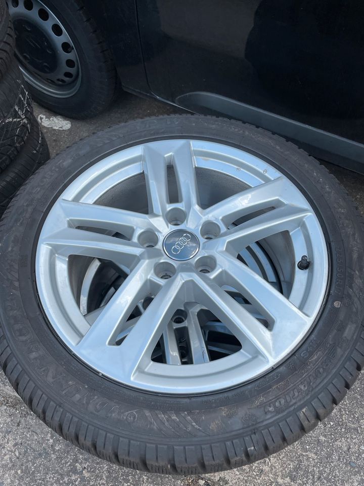 (18) Audi A4 8W Winterräder Alufelgen 225 50 17 Dunlop 7mm in Colditz