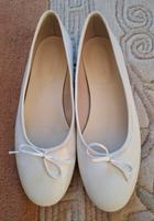 Ballerina Schuhe weiss, ECHTLEDER!!!, Gr. zw.  40,5 und 41 Hessen - Friedrichsdorf Vorschau