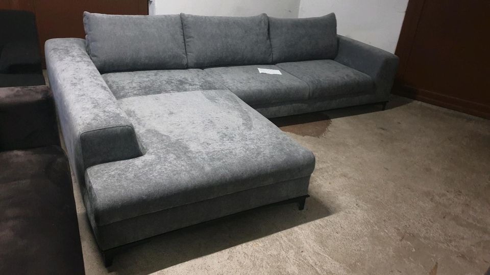 Xxl Ecksofa schlaffunktion Bettkasten Sofa Couch Wohnlandschaft in Sundern (Sauerland)