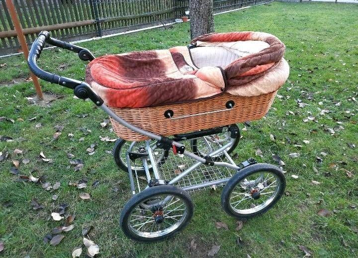 Kinderwagen in Penig