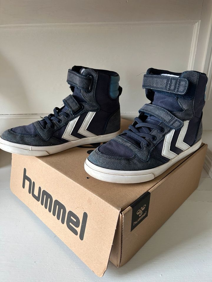 Hummel Slimmer Stadil high Gr.35 im Originalkarton blau in Wedel