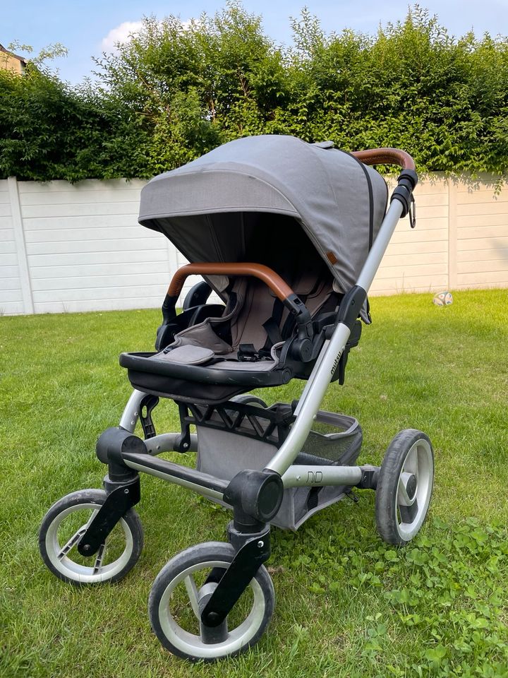 Mutsy Nio Kinderwagen gut erhalten in Duisburg