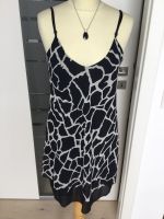 Kleid, Spaghettiträger, Gr.36/38, schwarz-grau Baden-Württemberg - Neustetten Vorschau