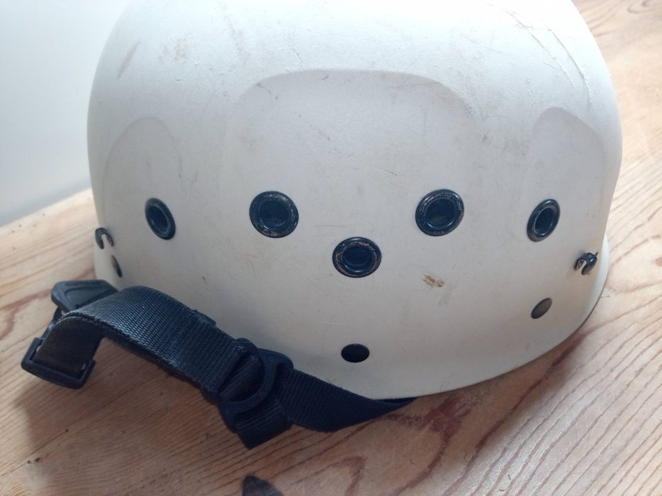 Helm EDELRID klettern ultralight 48 - 58 cm weiß alpin in Grünhain-Beierfeld 
