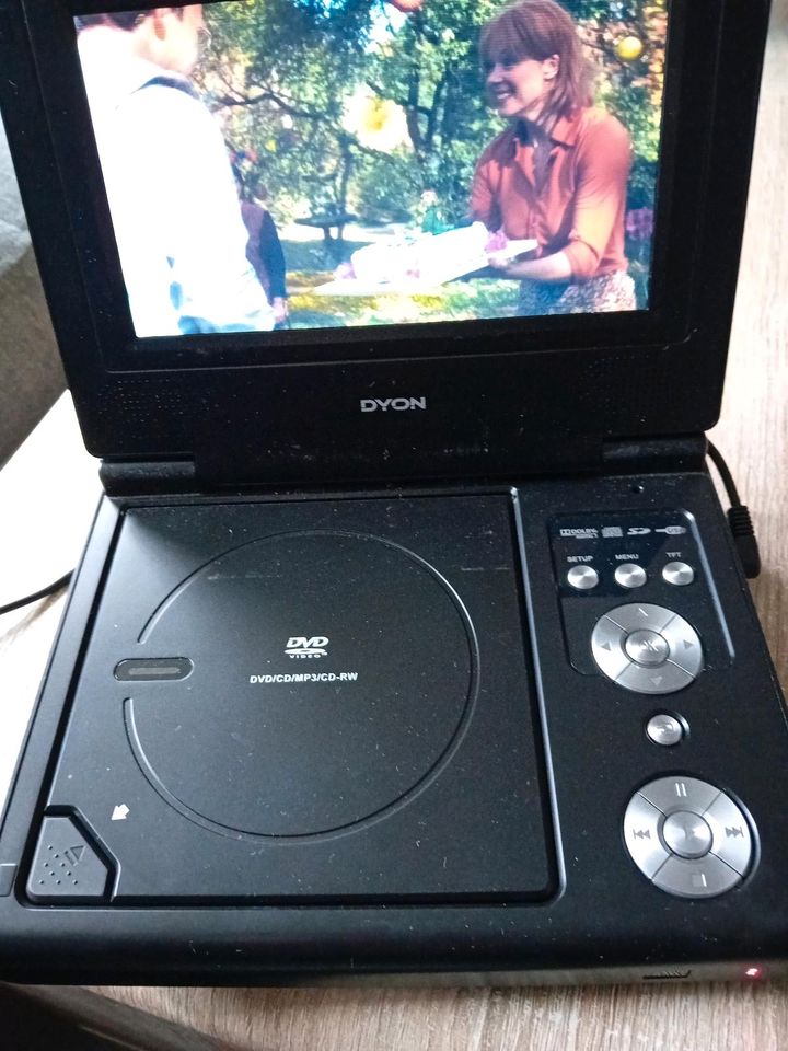 Tragbarer DVD Player in Velpke
