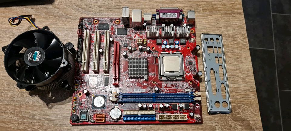 MSI   MS-7222VER:1  PM8PM & Intel Pentium in Trier