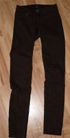 H&M Jeans Gr. 36 Skinny dunkelrot weinrot Hose Nordrhein-Westfalen - Dörentrup Vorschau