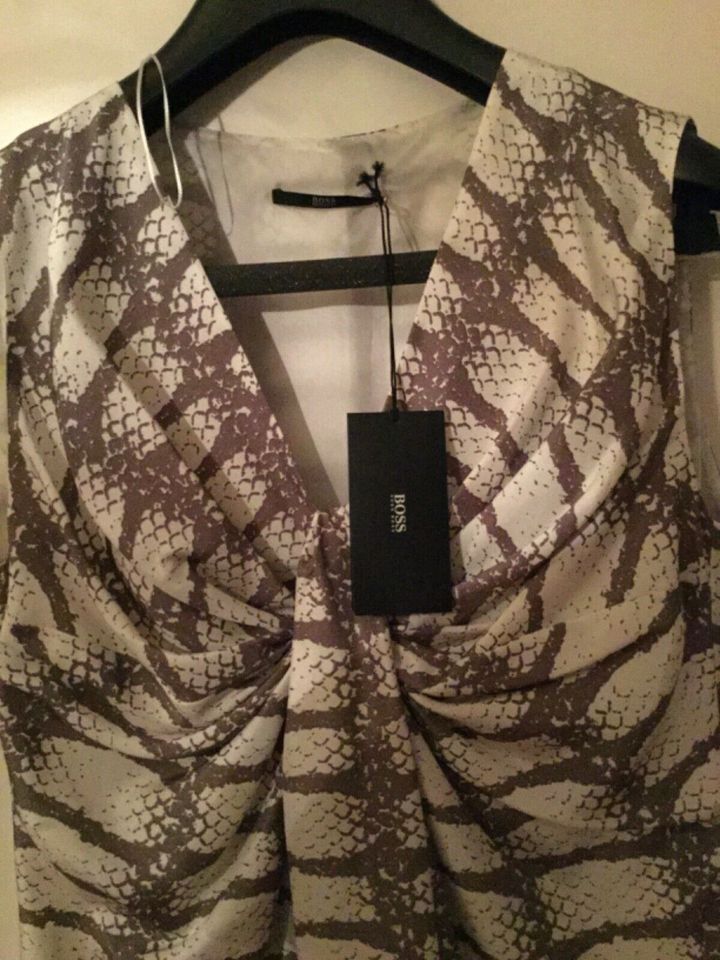 Hugo Boss Snake Printed Silk Draped Doresa Neu Seide Kleid in Sonneberg