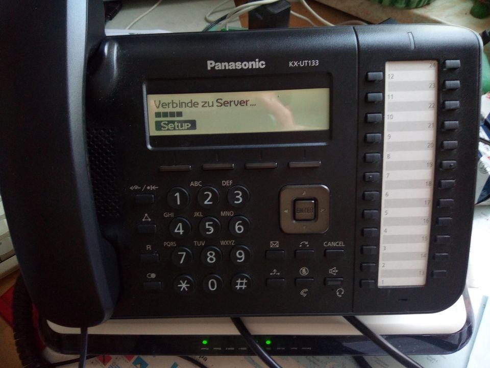 VoIP/SIP HD-Audio Telefon neuwertig Panasonic KX-UT133NE-B V.4 in Friedland