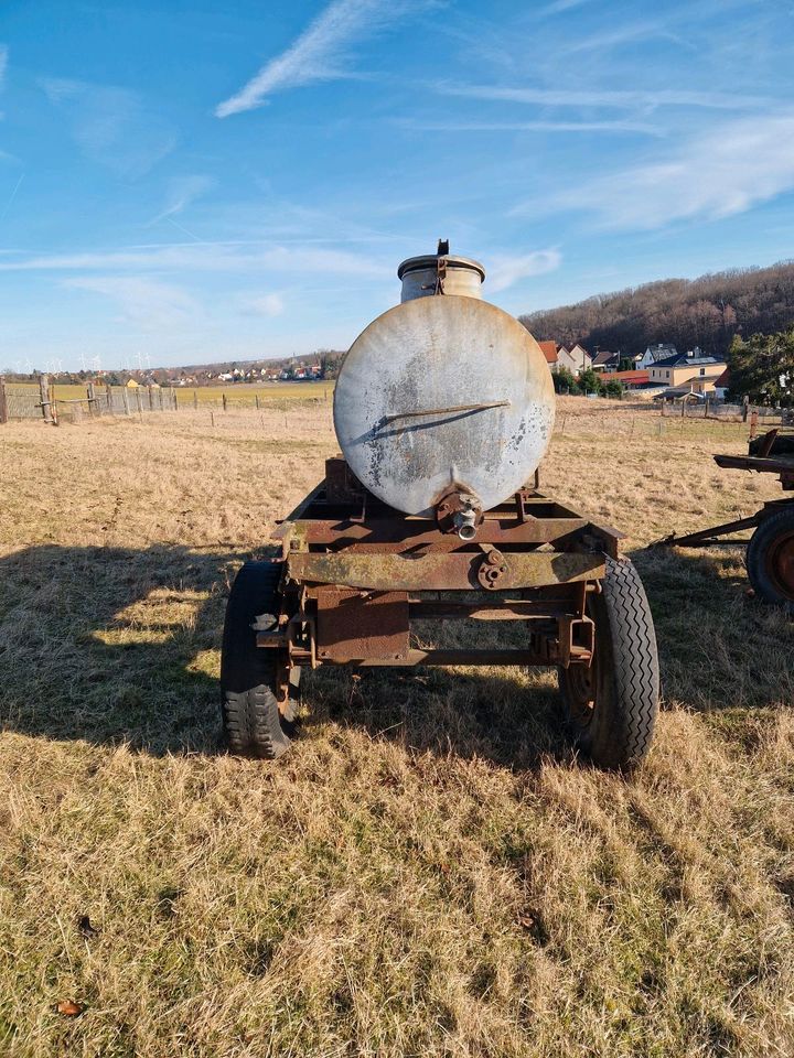 Wasserfassanhänger , Tränkenwagen in Teuchern