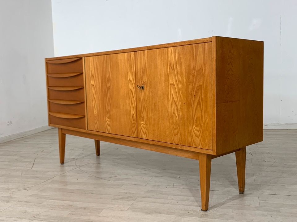 MID CENTURY HELLERAU SIDEBOARD SCHRANK KOMMODE VINTAGE in Berlin