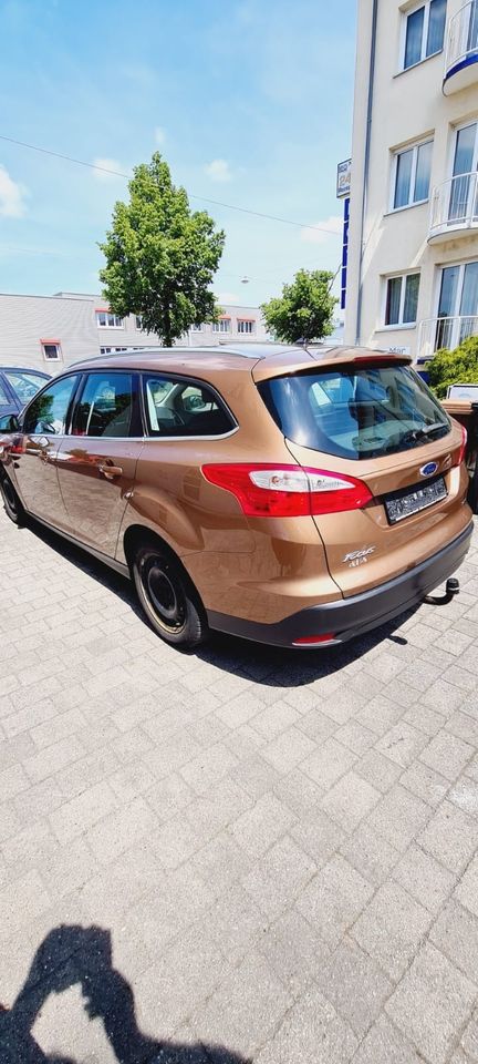 Ford Focus 1,0 Turbo ECOBOOST in Neu Ulm