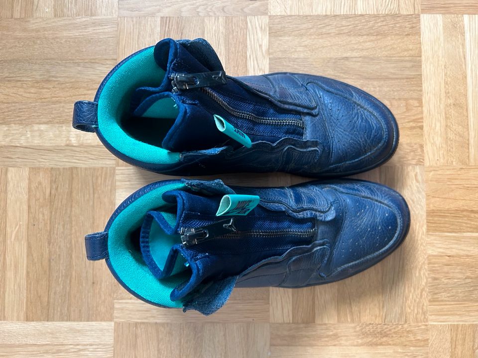 Nike air Jordan Sneaker high mit Reißverschluss blau Gr. 40,5 in Wiehl