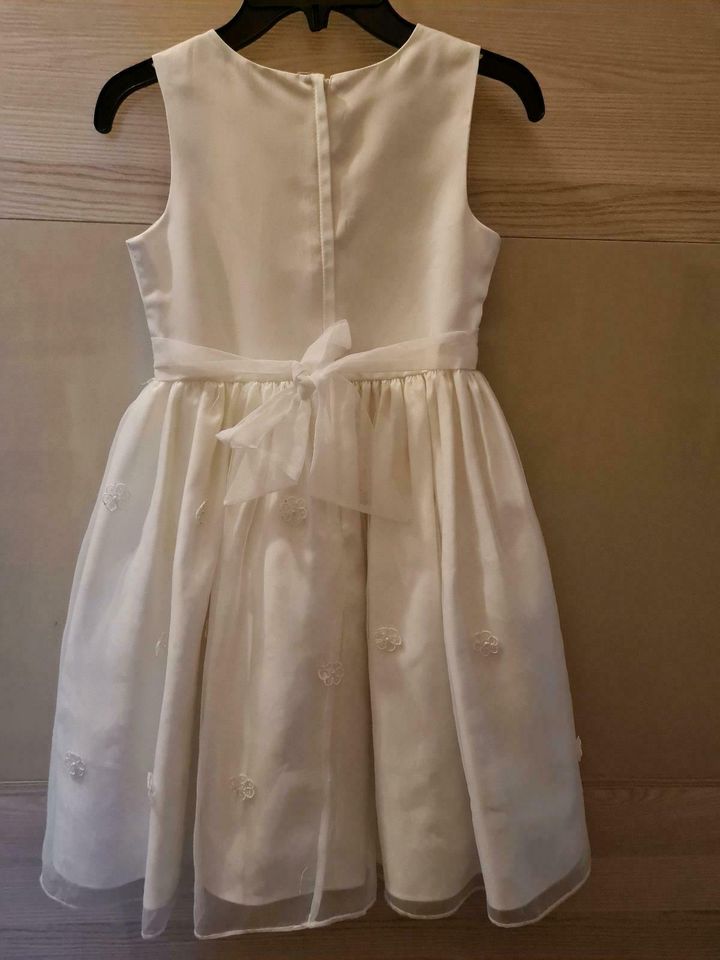 Mädchen Kleid Gr. 128 (7J.)Cinderella,Schulanfang,Hochzeit,creme in Krostitz