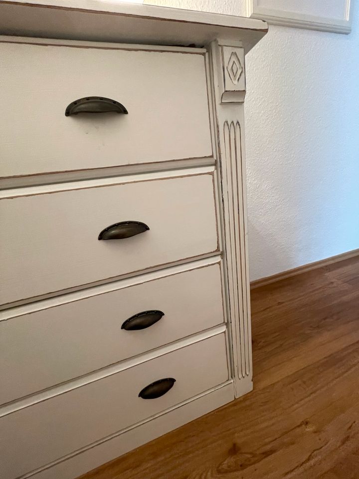 ♥️ Shabbychic Kommode weiß Holz ♥️ in Worms