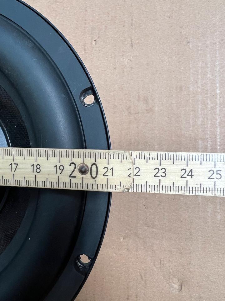 Subwoofer Treiber Chasis 21cm Durchmesser 11,5cm Tiefe Rel T5 in Kirchheim bei München