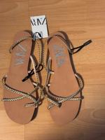 Zara Sandalen Größe 40 neu Gold Kr. München - Unterföhring Vorschau